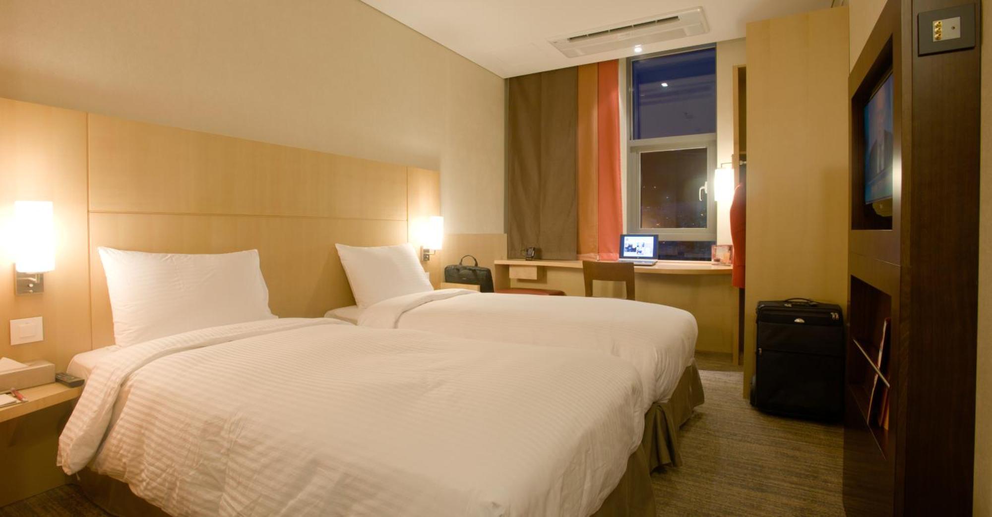 Ibis Ambassador Busan City Centre Екстериор снимка