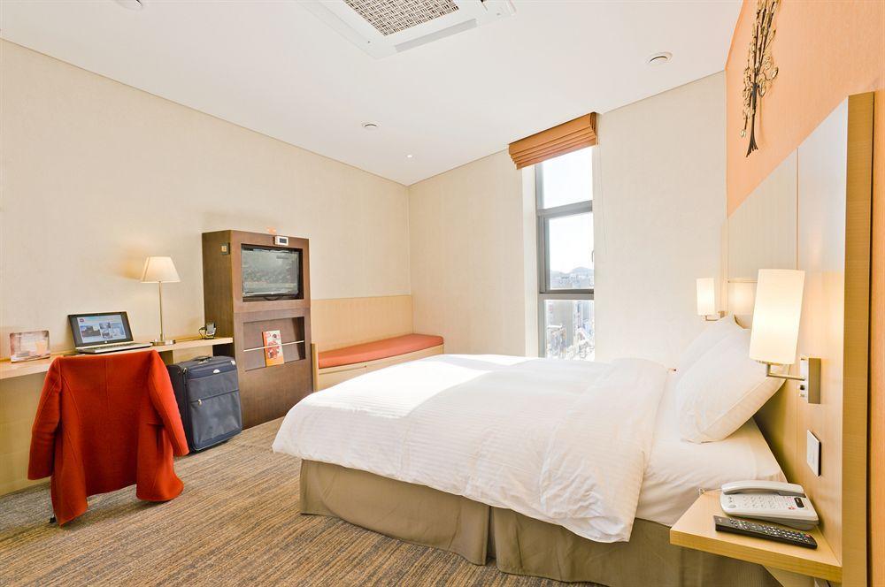Ibis Ambassador Busan City Centre Екстериор снимка